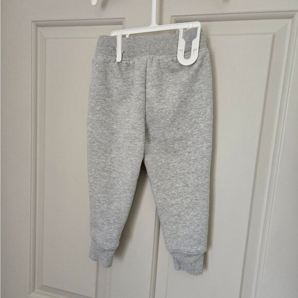 3/$20 GAP Gray Sweatpants / Joggers Size 2 - Picture 3 of 4